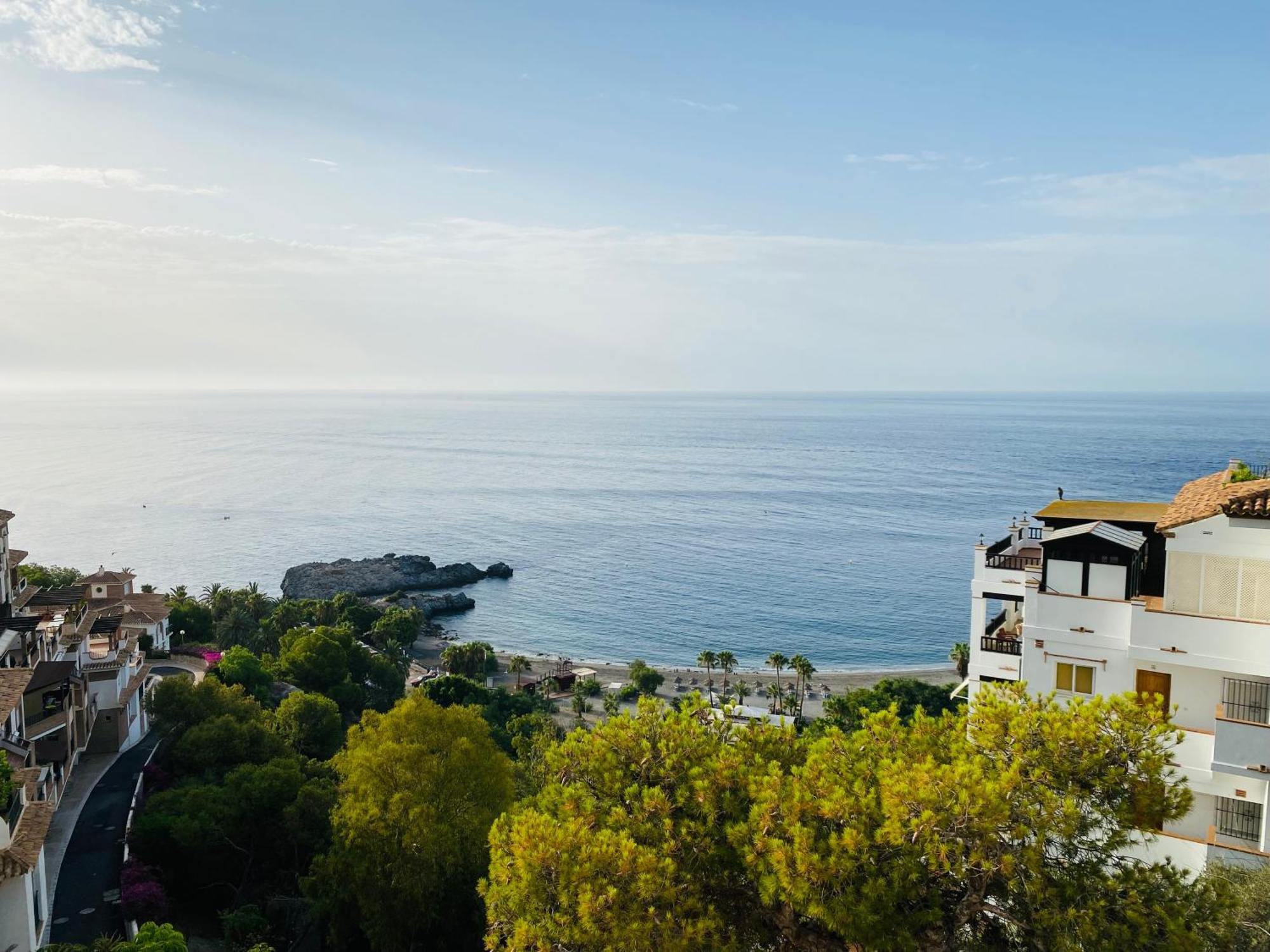 Jardines De Adnania En Marina Del Este Con Vista Al Mar Ada لا هيرادورا المظهر الخارجي الصورة