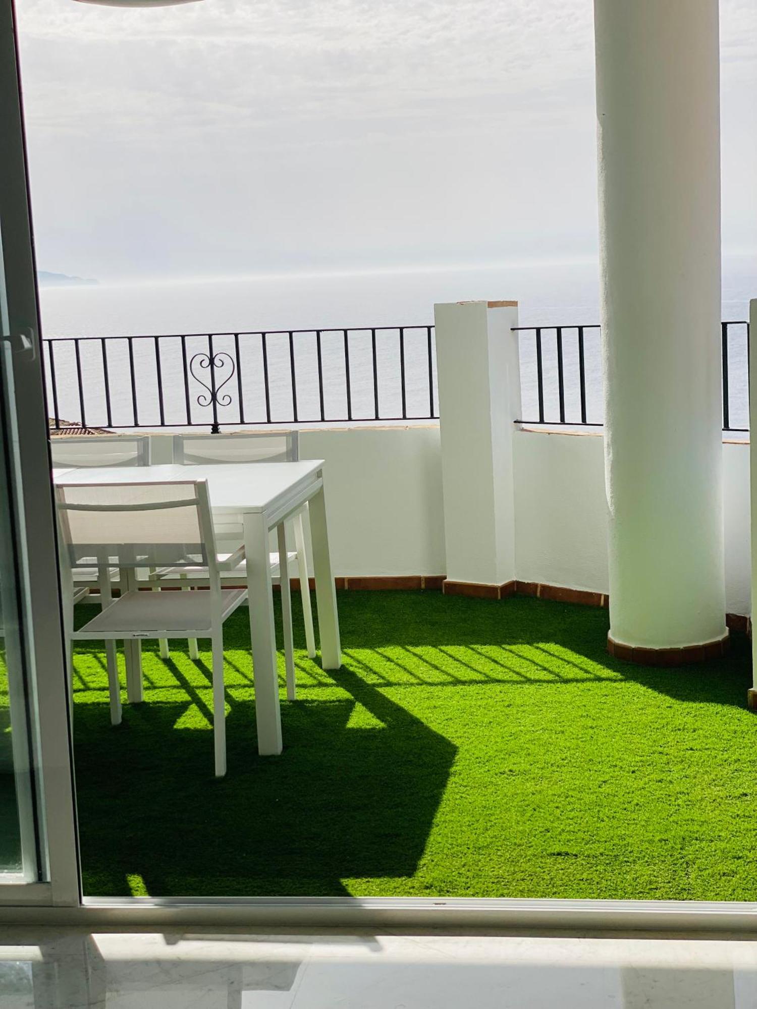 Jardines De Adnania En Marina Del Este Con Vista Al Mar Ada لا هيرادورا المظهر الخارجي الصورة